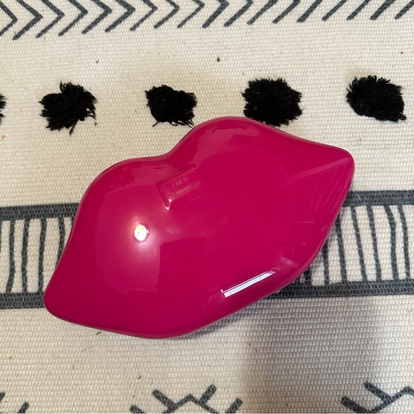 👄 Lulu Guinness Fucsia Pink Lips Novelty Fun Trendy Clutch Purse Handbag Bag - Picture 4 of 13